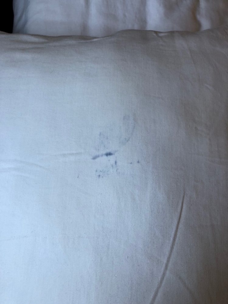 Blue apparing on pillowcase | Conditions and Health | Forums | Patient
