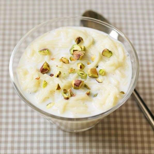 Vermicelli kheer pudding