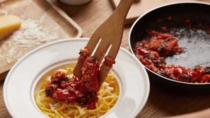 Tuna puttanesca with wholewheat spaghetti