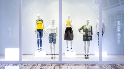 Do shrinking fashion sizes promote anorexia?