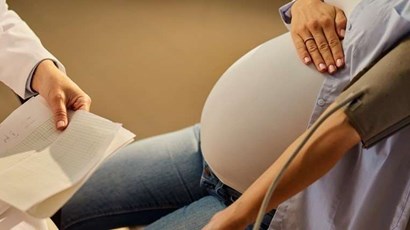 What causes dizziness in pregnancy?